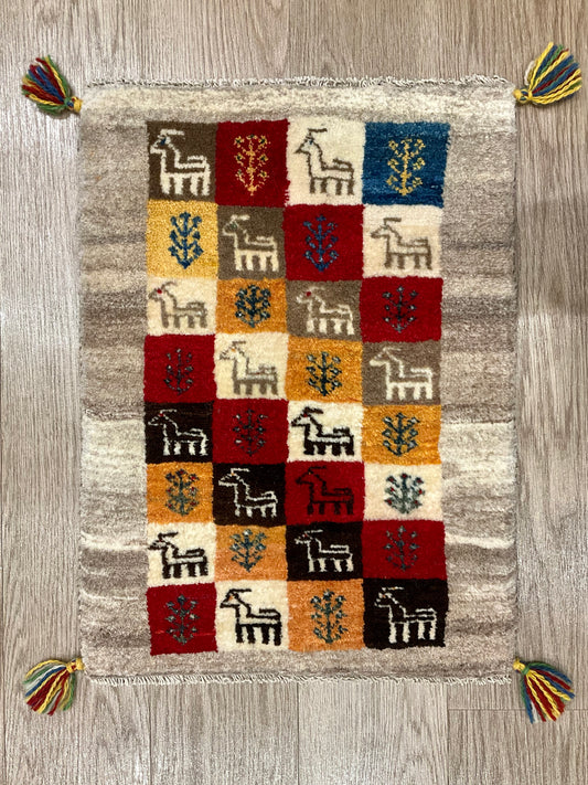 ギャッベ 60cm x 44cm NN18632