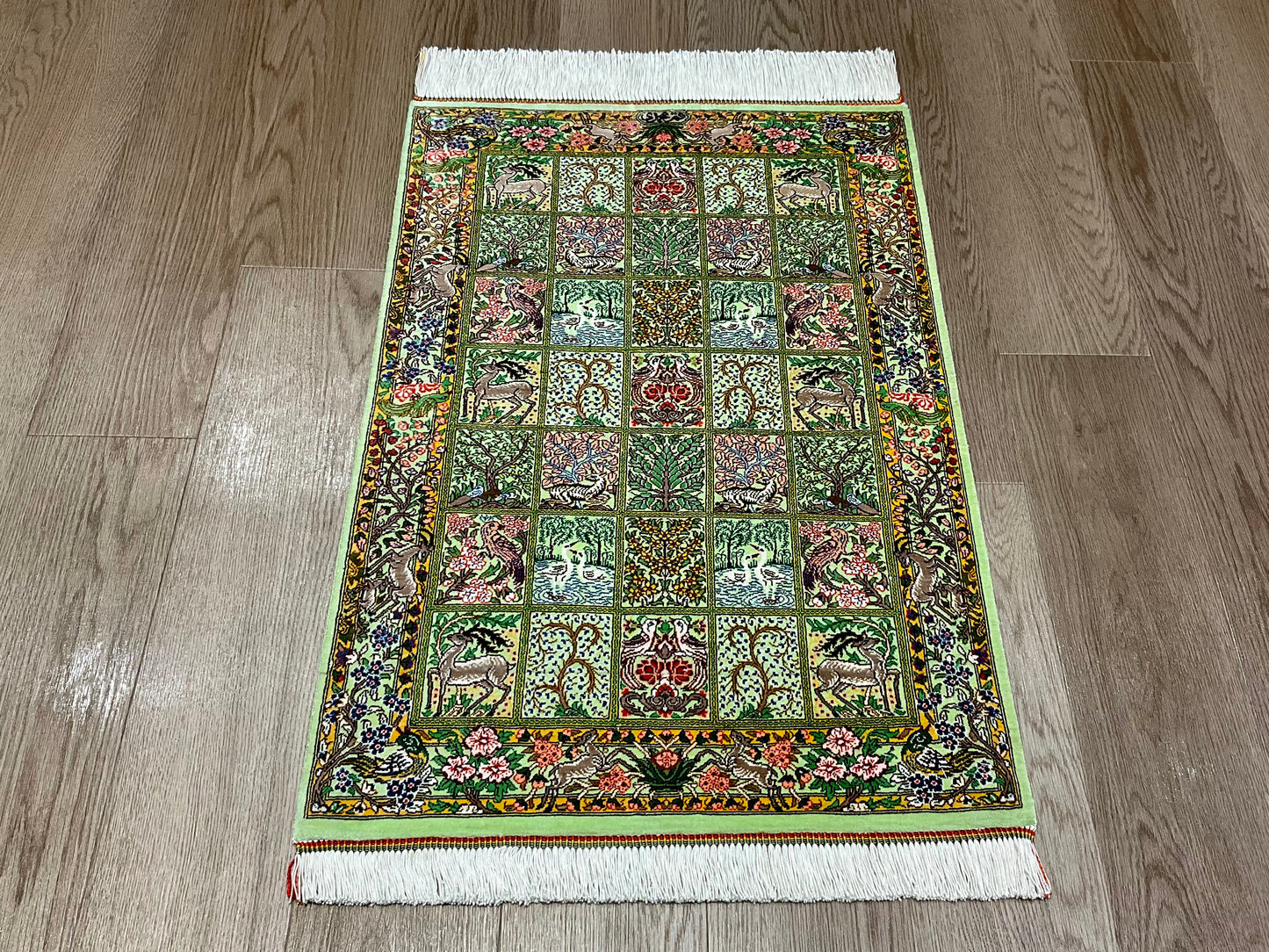 クム モハンマディ工房 87cm x 58cm NT16670