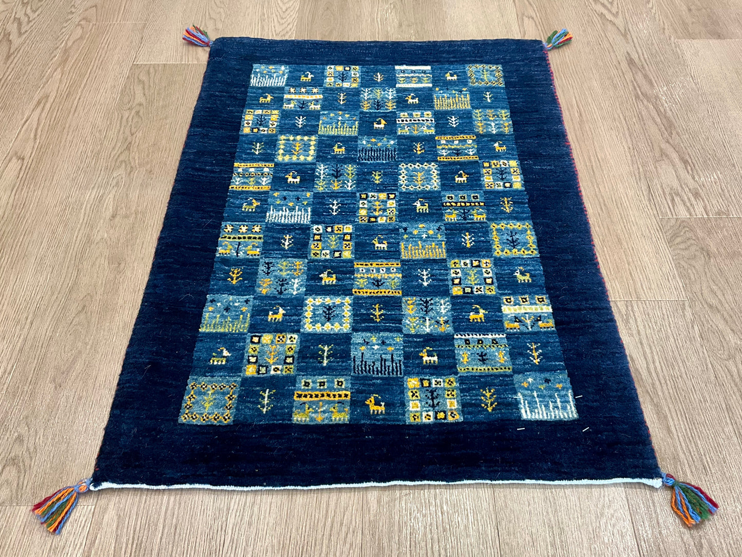 カシュクリ 95cm x 65cm RJ4931
