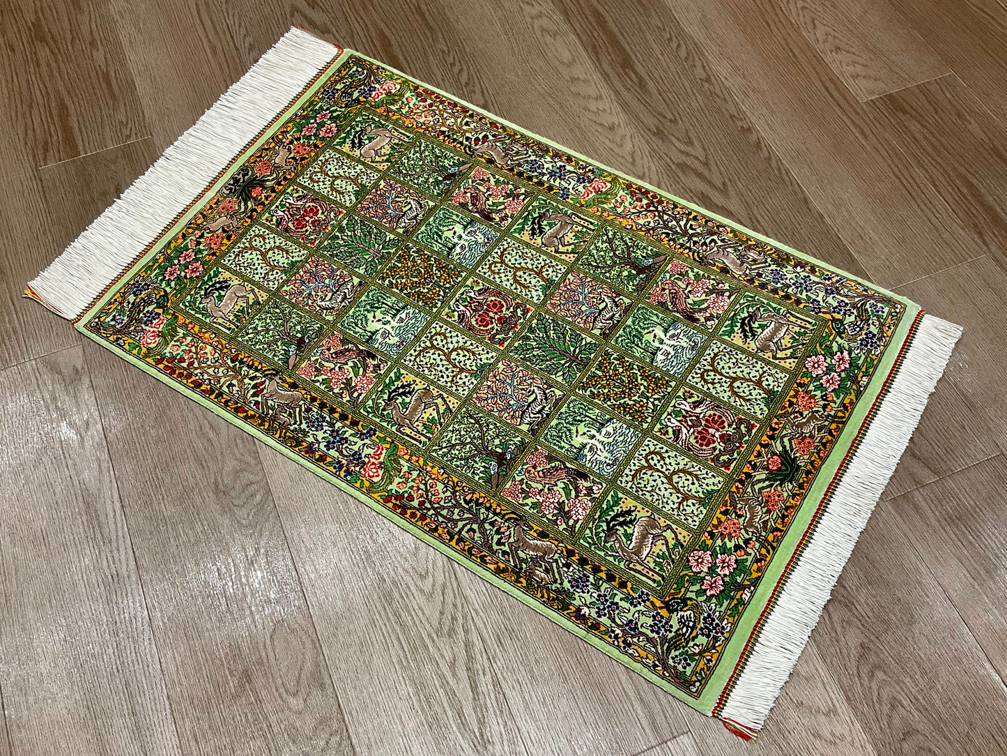 クム モハンマディ工房 87cm x 58cm NT16670