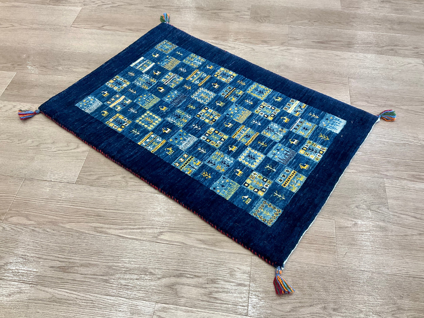 カシュクリ 95cm x 65cm RJ4931