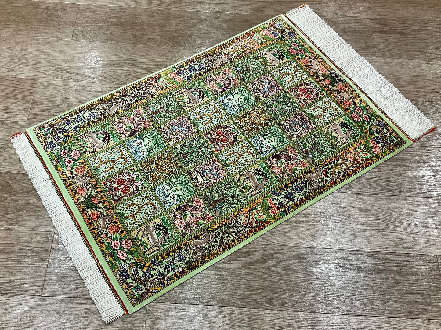 クム モハンマディ工房 87cm x 58cm NT16670